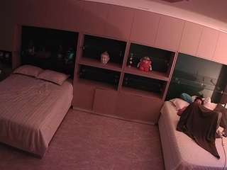 voyeurcam-casa-salsa-versus-room