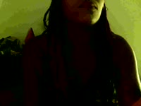 Red une jeune femme dans la vingtaine. Métisse j