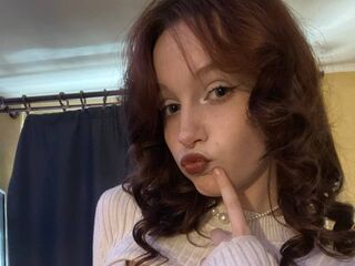 camgirl fingering pussy ErmaSpillman