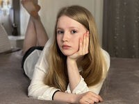 chatroom webcam pic LilianHoward