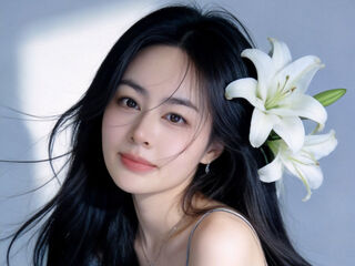topless cam girl Liwei