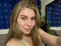 naked girl with webcam fingering pussy MilaOlivers