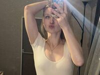 naked girl with webcam masturbating with dildo RuthieBedsaul