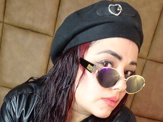 naked webcamgirl SandyGuzman