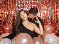 camcouple playing with dildo ChloeAndAdam