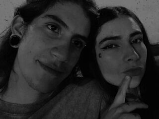 adult couple cam live RavenAndLogan