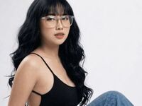 camgirl playing with dildo AickaRose