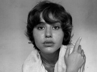 masturbating camgirl AlanaHowlett