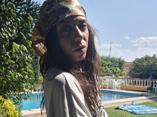 naughty camgirl masturbating with dildo AliceSanz