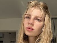 camwhore masturbating AlissMil