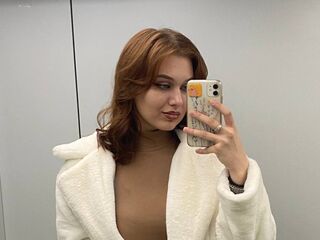 naughty camgirl masturbating BrynnMeury