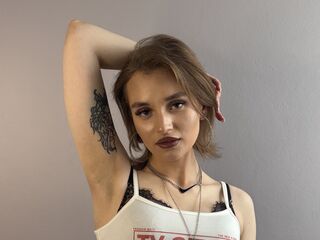 nude cam girl picture CammiePratten