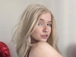 beautiful girl cam ChunBirdwell