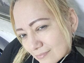 hot girl webcam photo ClauWatson