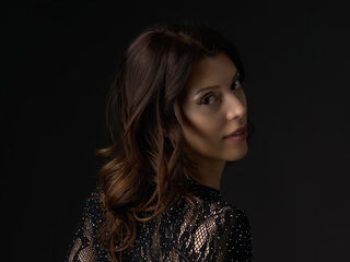 naughty camgirl fingering pussy CorinaDaniela