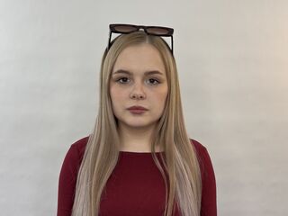 camgirl picture DonellaAutobee
