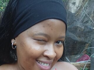 hot cam girl masturbating with vibrator DoraPhillips