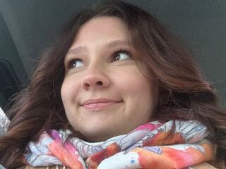 naked camgirl masturbating EmmieTatte