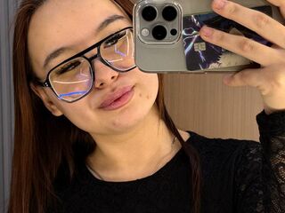 shaved pussy webcam EvaCutten
