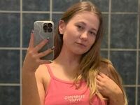 girl sexcam GlossyMonica