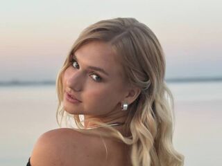 adult live cam HelenPetrini