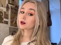hot strip tease cam IlianaEggenberg
