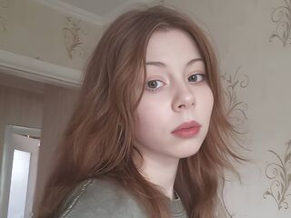 bedroom webcam IsabellaHarein