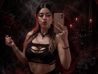 cam girl masturbating with sextoy IsabellaLancast