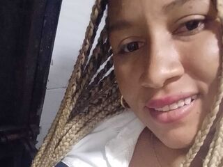 naked webcam girl photo IsisRusso