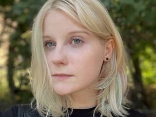 masturbating cam girl JoanJones