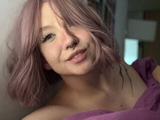 cam girl playing with sextoy JoyceTreier