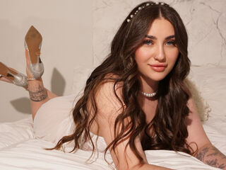 naked girl with webcam KeiraHarts