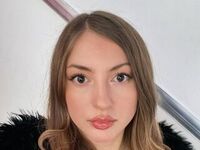 streaming live webcam KyraKur