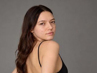 naked camgirl masturbating with dildo LannieMckell