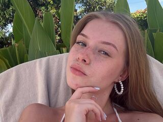 naughty camwhore LashandaWeider