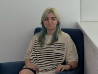 fingering camgirl LauriMagnie