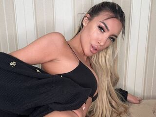 cam girl LexiAce