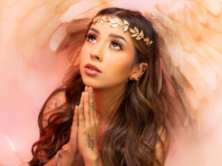 camwhore spreading pussy LilitMalkova