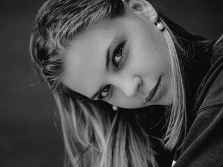 sex webcam chatroom LilithTinshemet