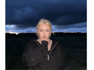 camgirl chat room LitaBloom