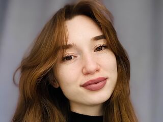 naked girl with cam fingering LouieAldaco