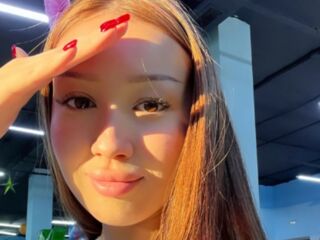 cam strip tease LucyAurexia