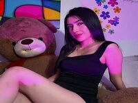 beautiful camgirl LucyBake