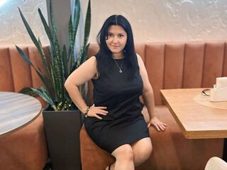 kinky video chat performer LuisaMiller