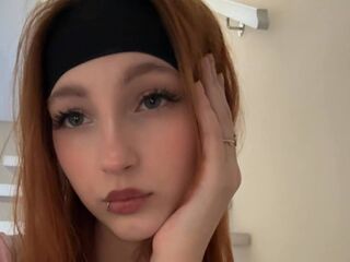 beautiful girlcam LyndiaStief