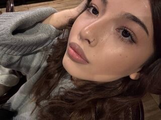 naughty cam girl masturbating LynetteLavoie