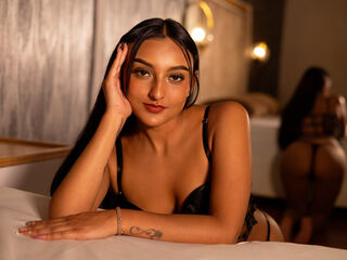 live chat room MelodyBetancourt