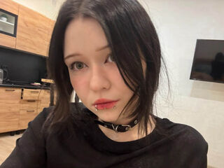 camgirl masturbating with dildo MiaMyaw