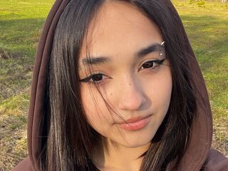 naked camgirl fingering pussy MichikoHurtado