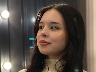 webcam girl MikiPellon